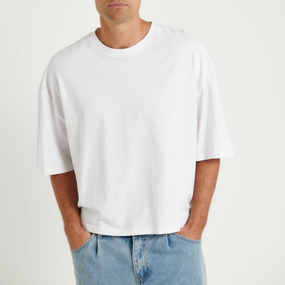 Mua màu đen hình hộp cắt đồ họa áo phông áo phông đàn ông trọng lượng Cotton Box Cut Fit tay ngắn Crop T-Shirt online manufacture